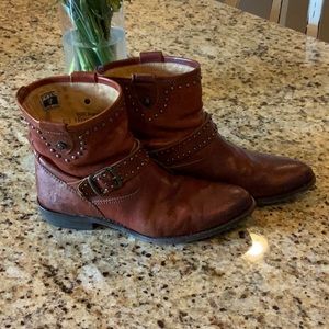 Frye Low Boot Women’s 9.5